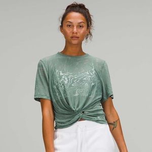 Lululemon Veil Crescent Tee